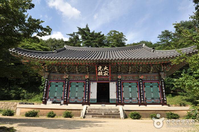 south korea temple