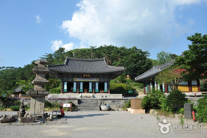 buddhist temple