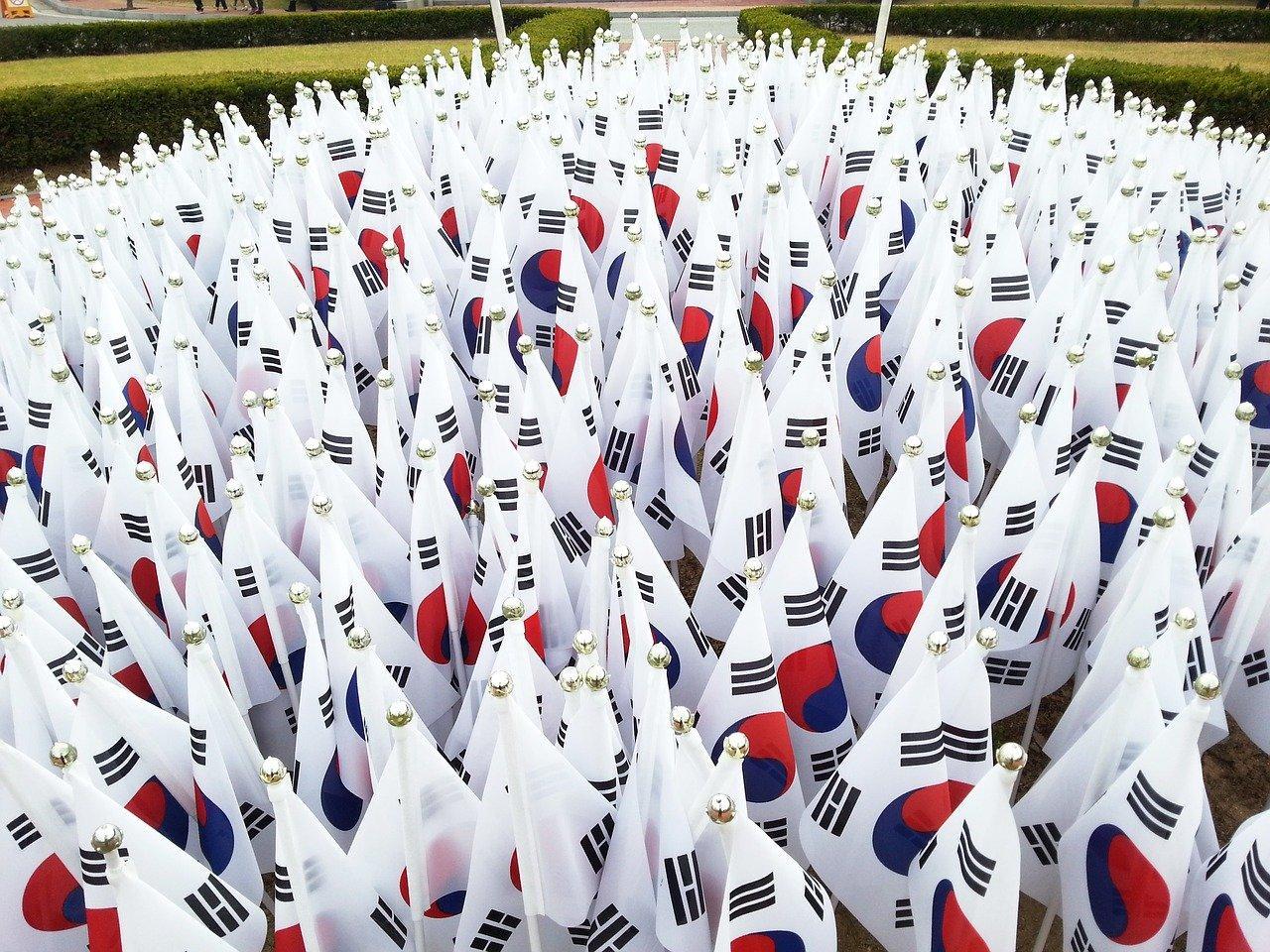Taegeukgi, The South Korean Flag: Unfurling History and Symbolism  KTP