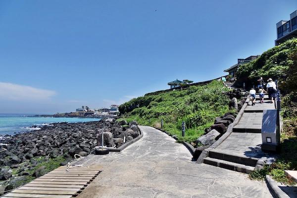 Gwakji Gwamul beach in jeju island