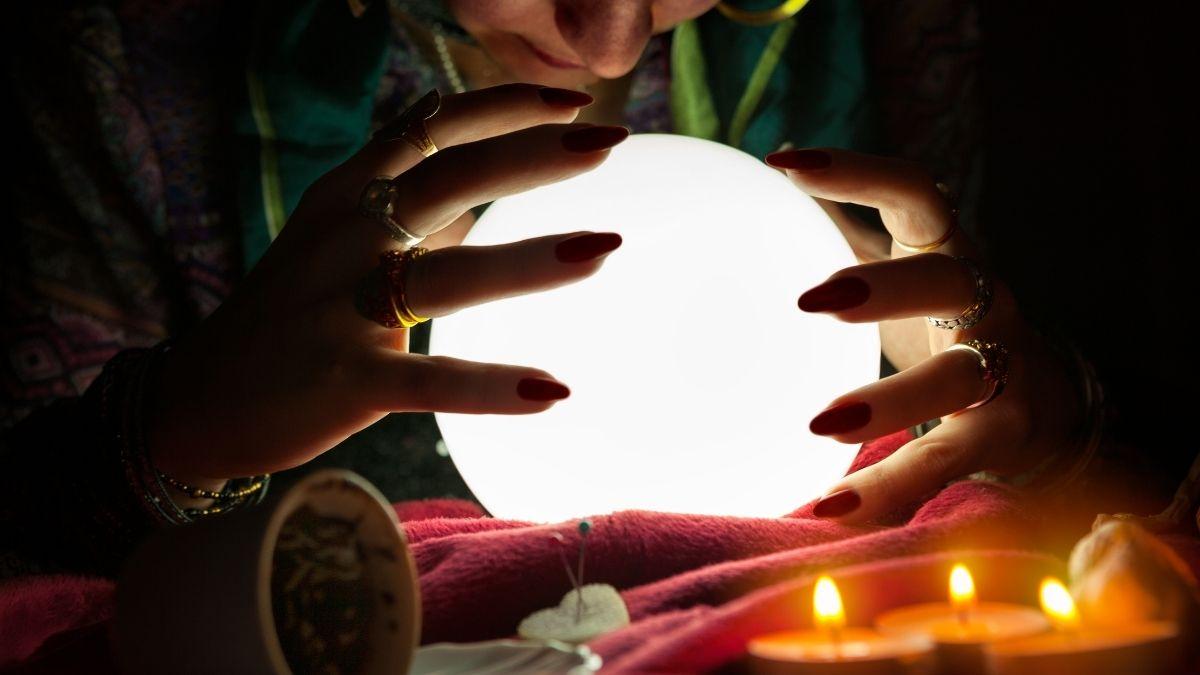 Image result for fortune teller hands will ball