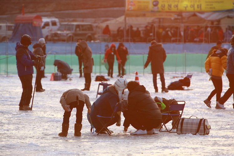 Hwacheon Sanchoneo Ice Festival winter korea