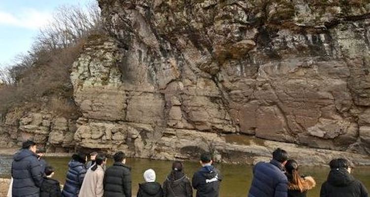 Bangudae Petroglyphs busan day trips Ulsan 