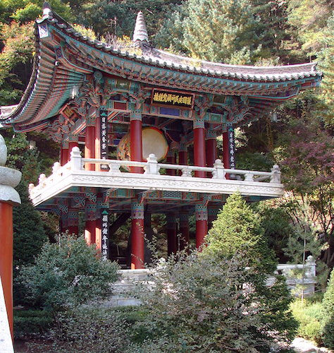 "File:Korea-Danyang-Guinsa Bell Pavilion 2949-07.JPG" by Steve46814 is licensed under CC BY-SA 3.0