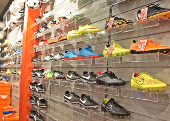 seoul best stores women's sneakers