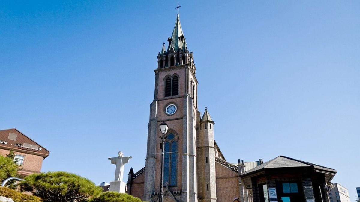 A Visit To Myeongdong Cathedral In Seoul KoreaTravelPost a-visit-to-myeongdong-cathedral-in-seoul-koreatravelpost