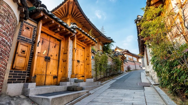 Bukchon Hanok Village 