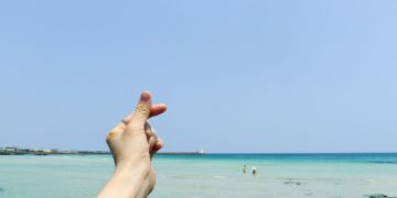 Popular Korean Hand Gestures