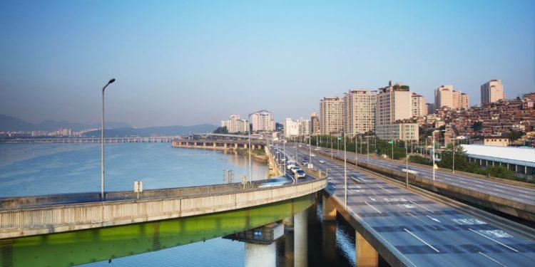 cafes with han river view