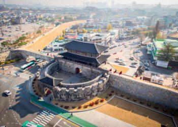 Janganmun Hwaseong Fortress Suwon korea tourism awards