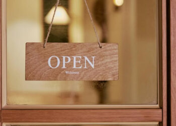 Visit Geum Eun Bang: Cozy Pet-Friendly Cafe by Kwon Eun Bi