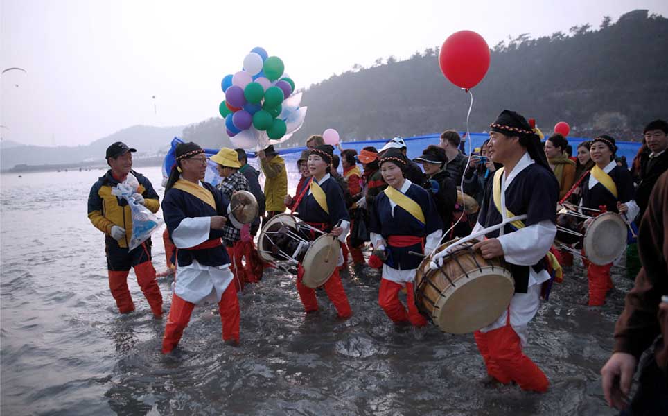 Jindo sea parting road, what is Moses miracle of South Korea