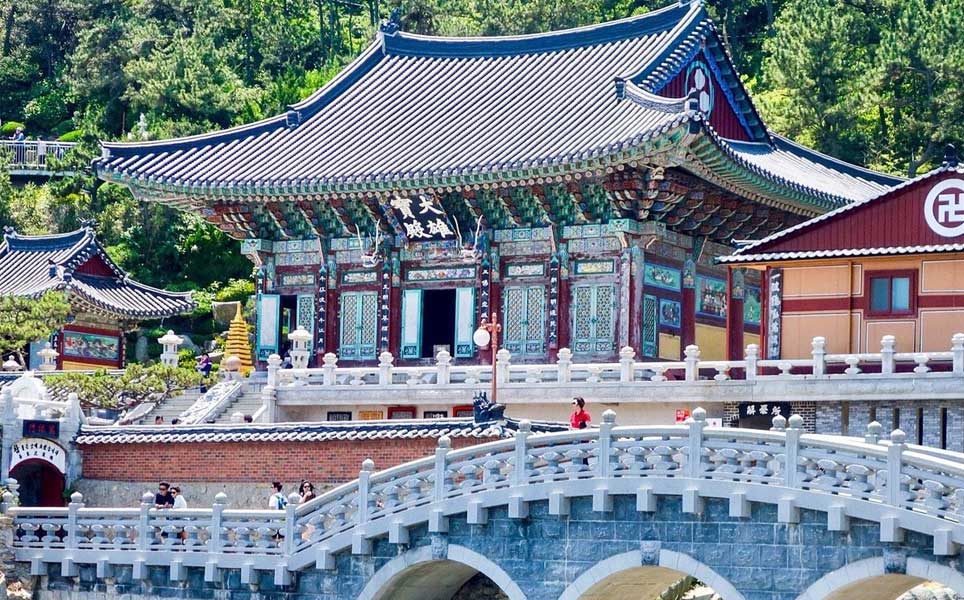 facts-on-main-religion-in-south-korea-percentage-and-more