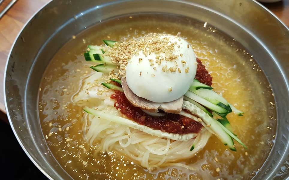 Korean naengmyeon cold noodles what it is guide history